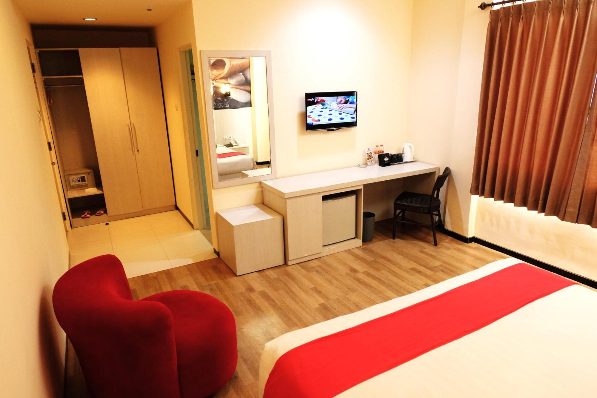 Halogen Hotel Airport Surabaya Sidoarjo Kültér fotó