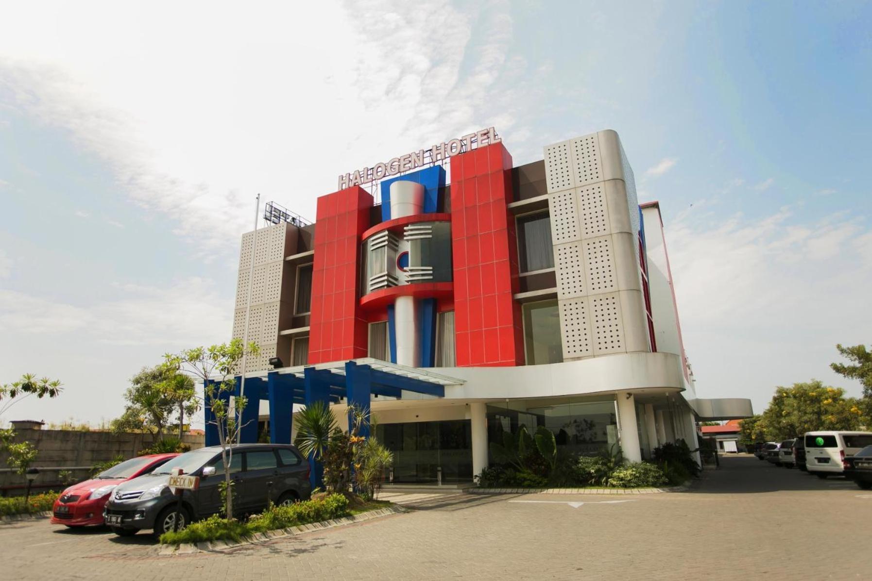 Halogen Hotel Airport Surabaya Sidoarjo Kültér fotó