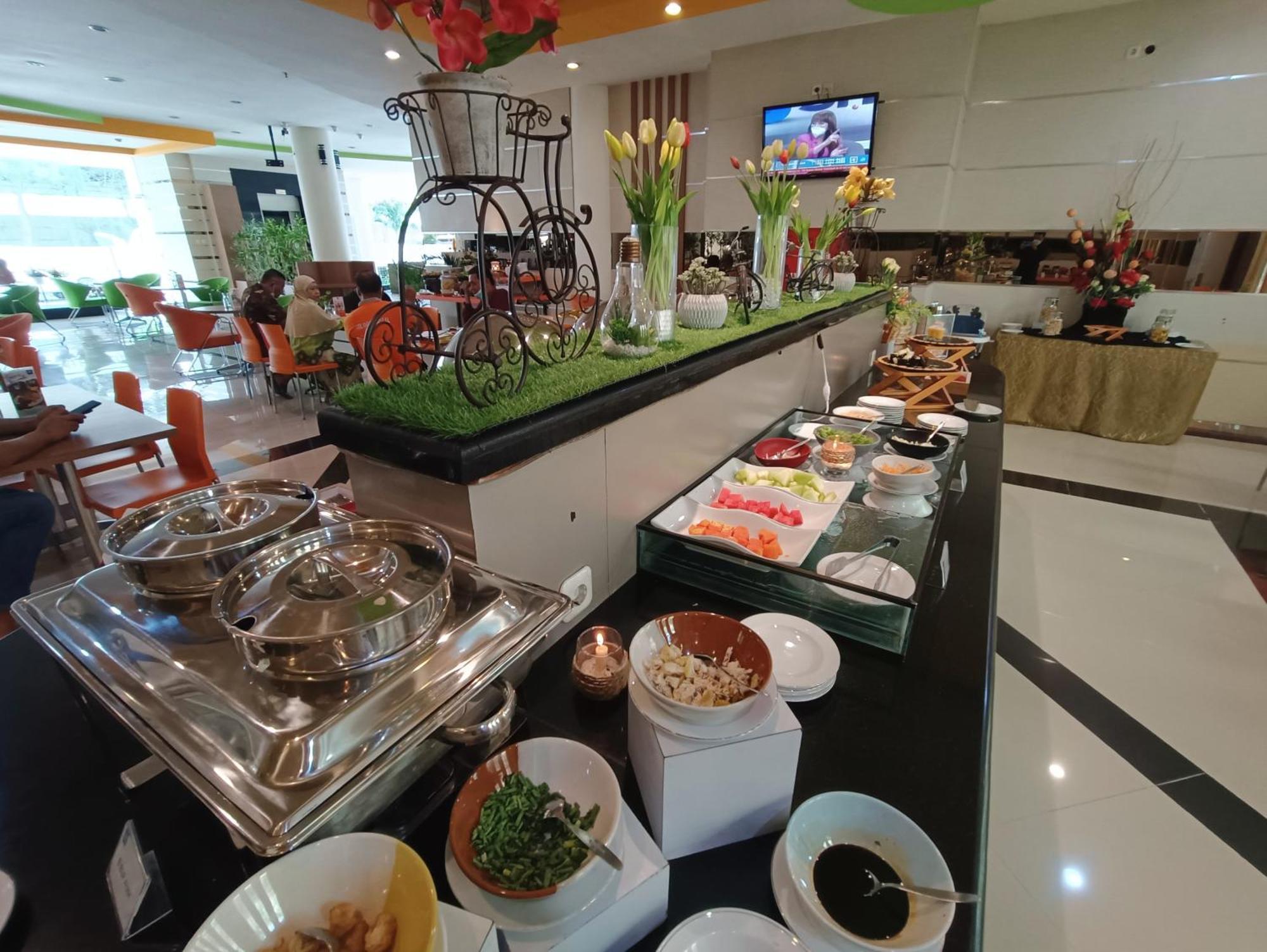 Halogen Hotel Airport Surabaya Sidoarjo Kültér fotó