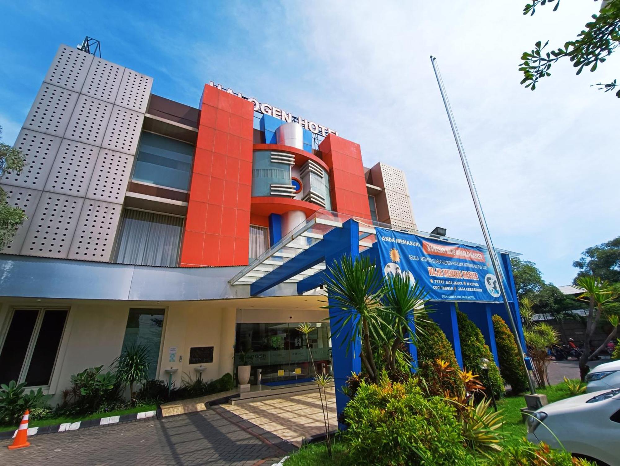 Halogen Hotel Airport Surabaya Sidoarjo Kültér fotó