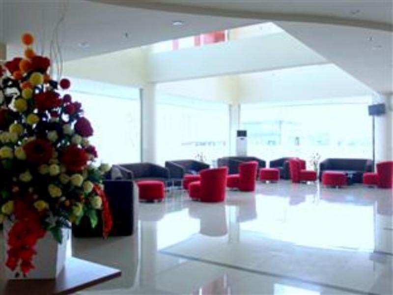 Halogen Hotel Airport Surabaya Sidoarjo Kültér fotó